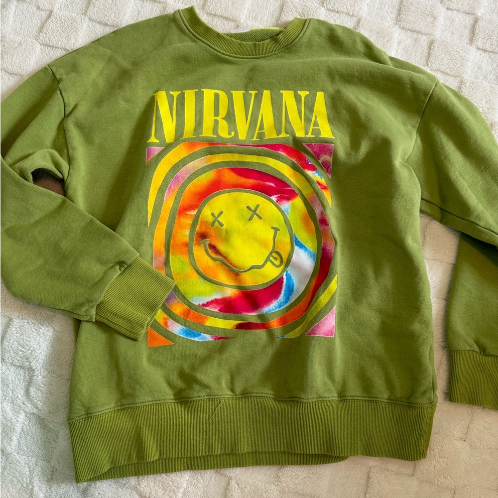 Nirvana women’s crewneck: small, army ish green, never worn